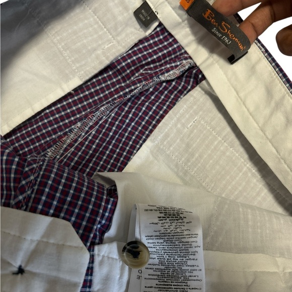 Ben Sherman Men's Red & White Checked Shorts Size 30 - Picture 3 of 4